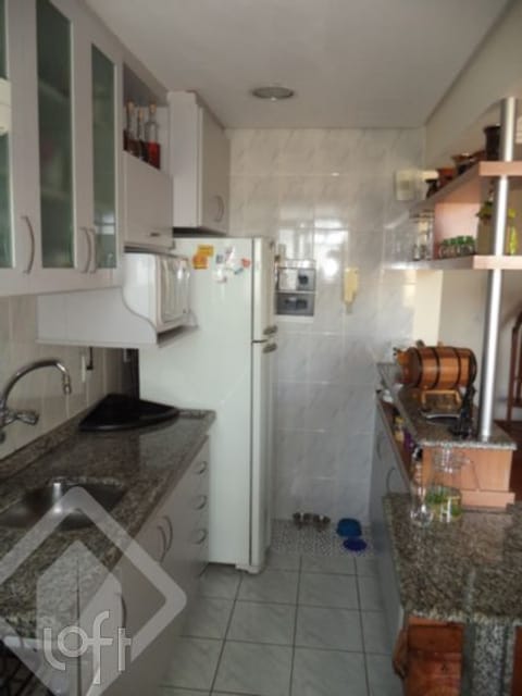 Image 20 - 243040